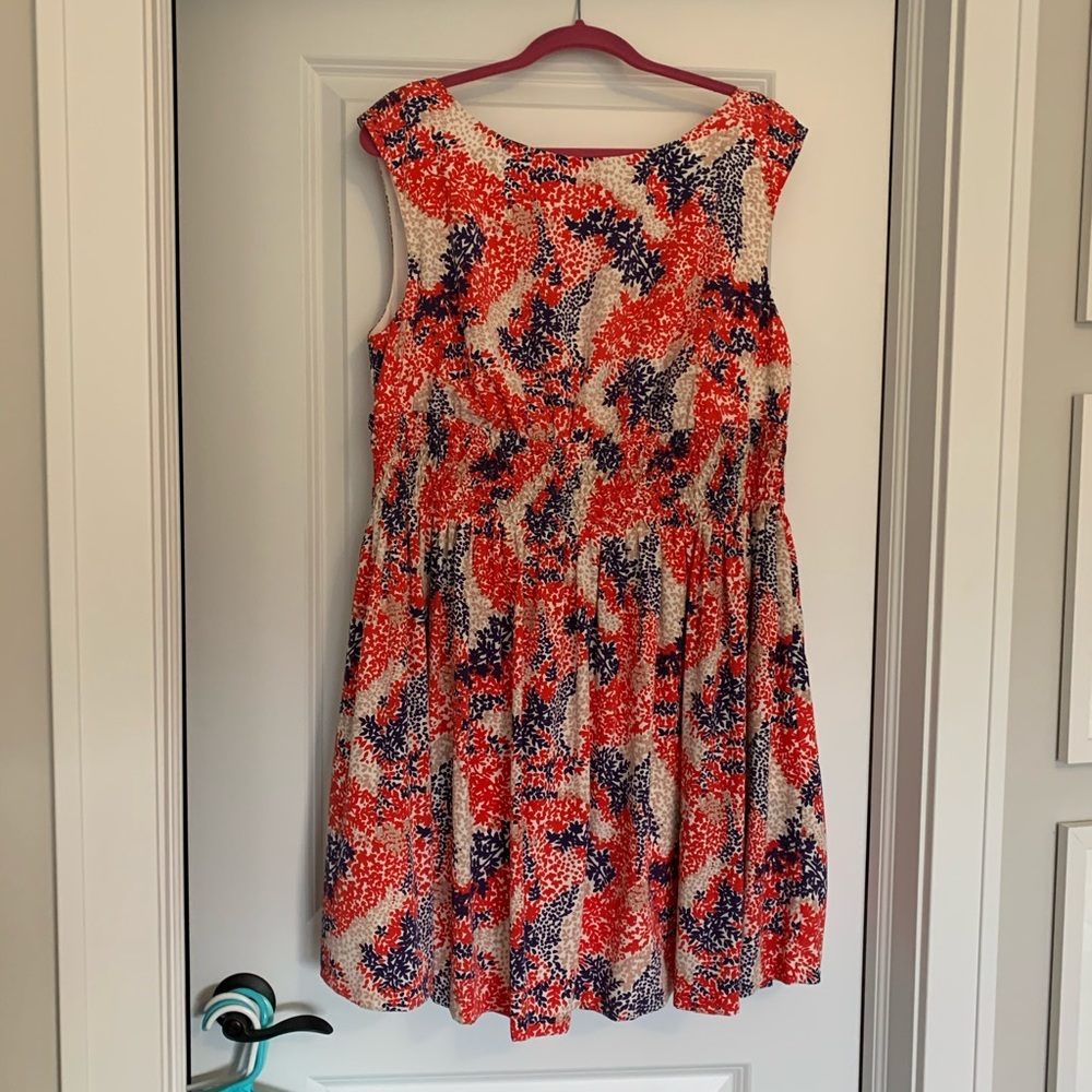 Jessica Simpson 16w dress! Cute cutout in back